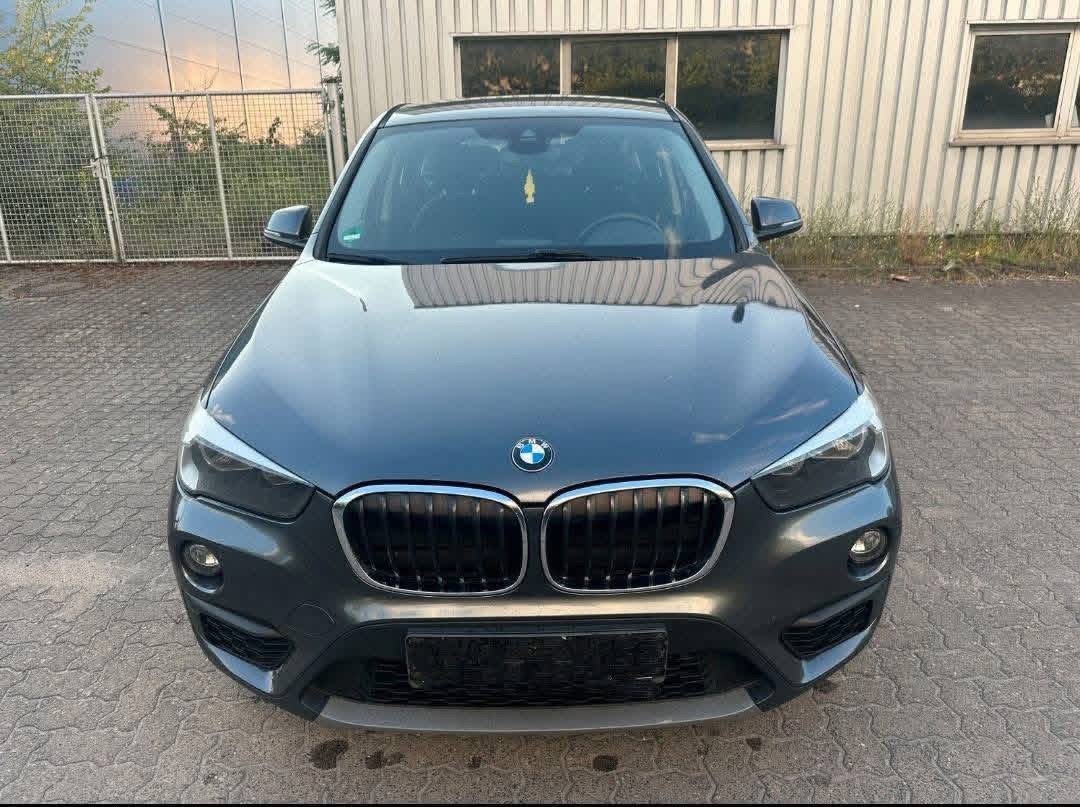 BMW X1 Baureihe X1 sDrive 18 d Advantage Navi HU neu