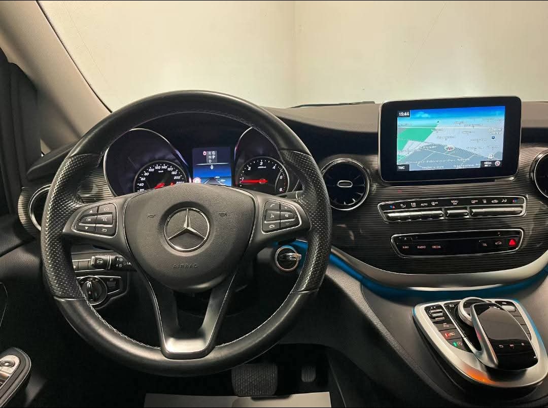 Mercedes-Benz V 300